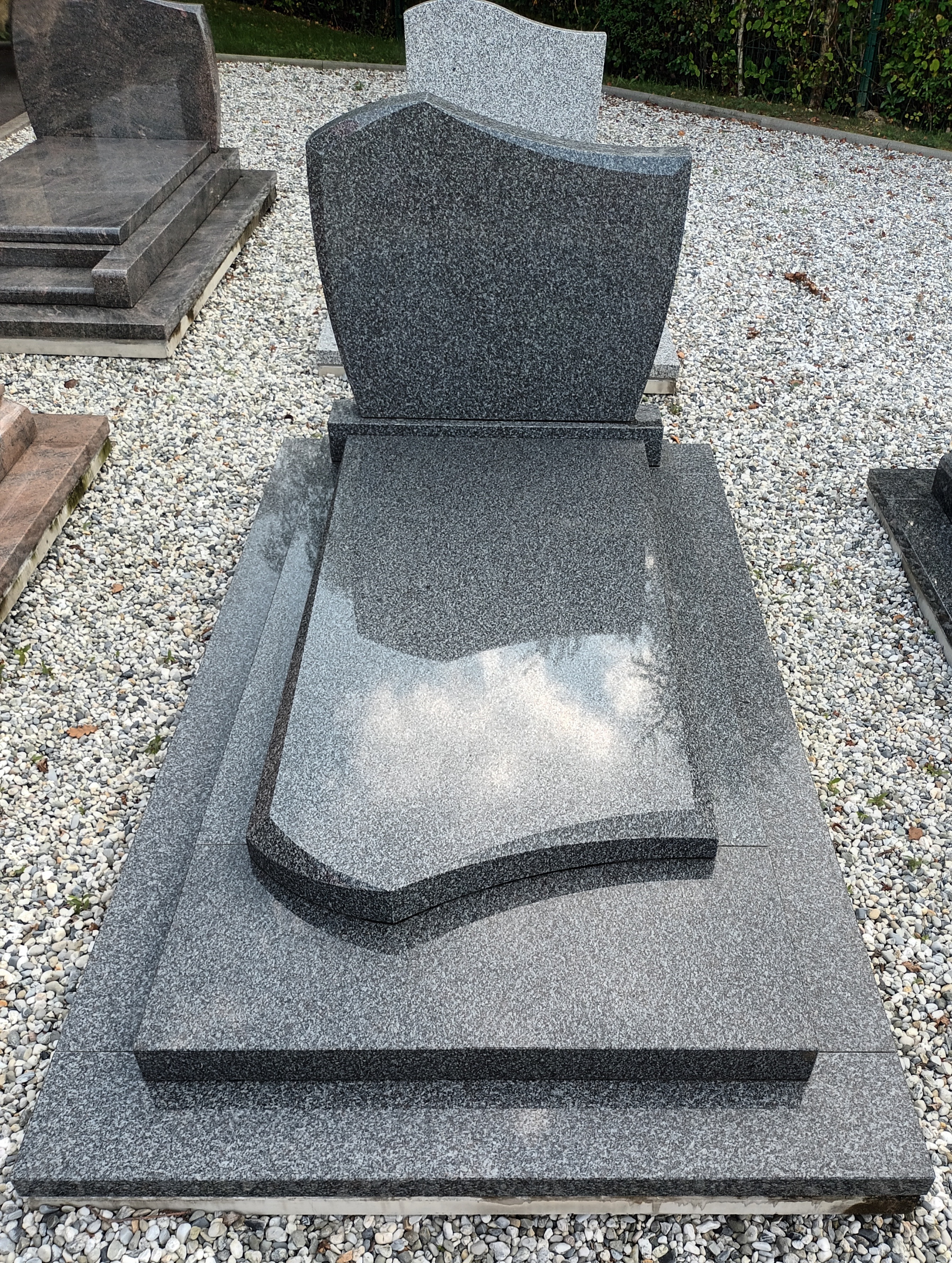 Monument fun&eacute;raire &mdash; Thorign&eacute;