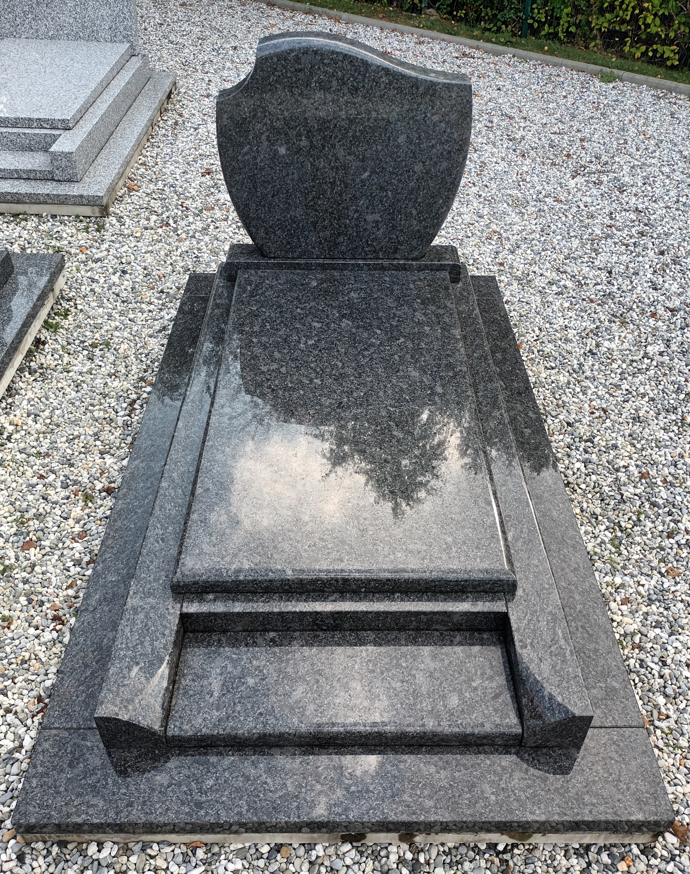 Monument fun&eacute;raire &mdash; Thorign&eacute;