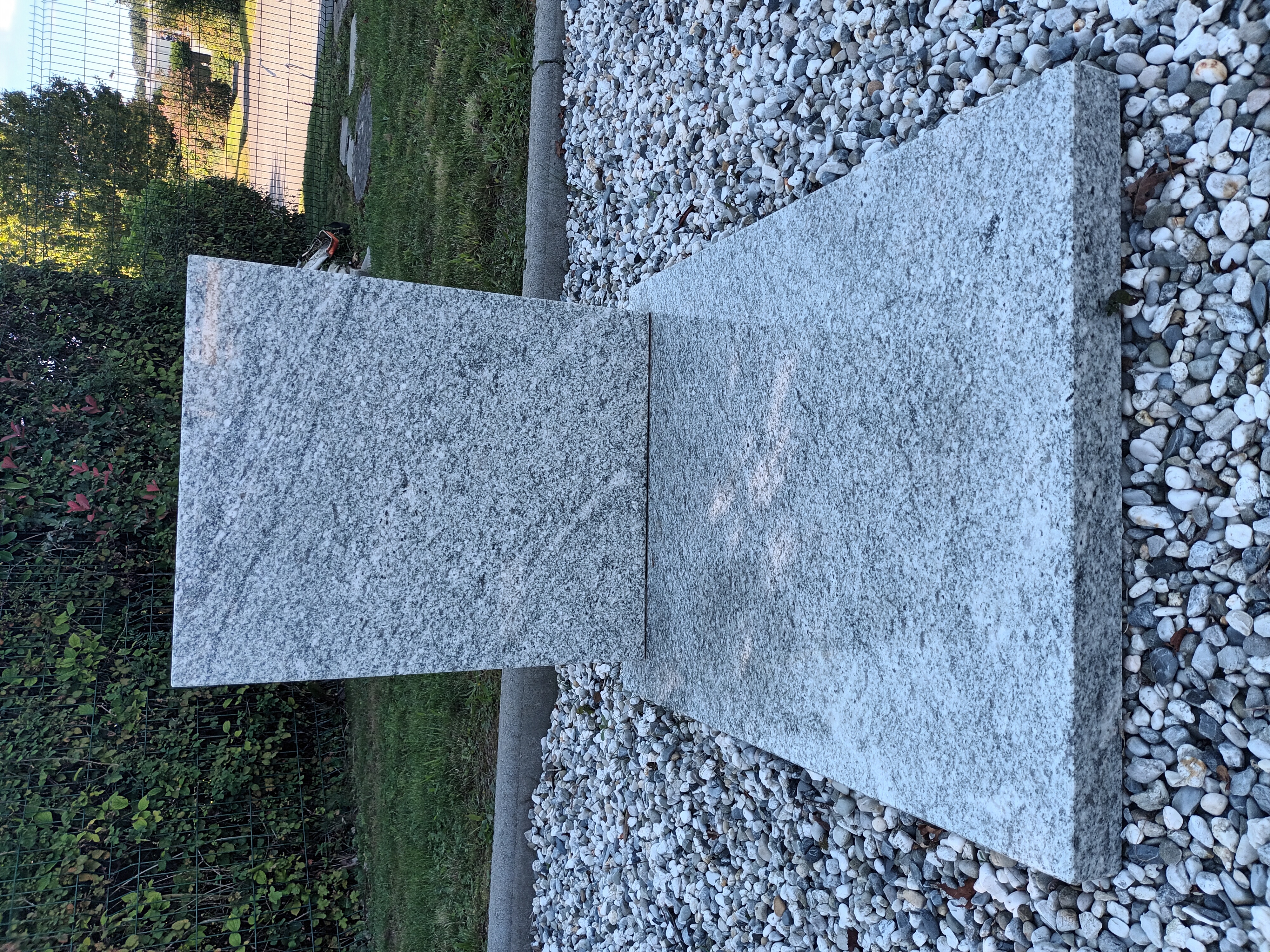Monument fun&eacute;raire &mdash; Thorign&eacute;